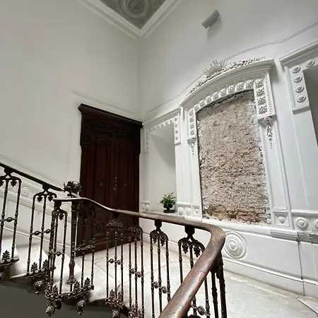 Downtown And Castellamare Station Holiday home